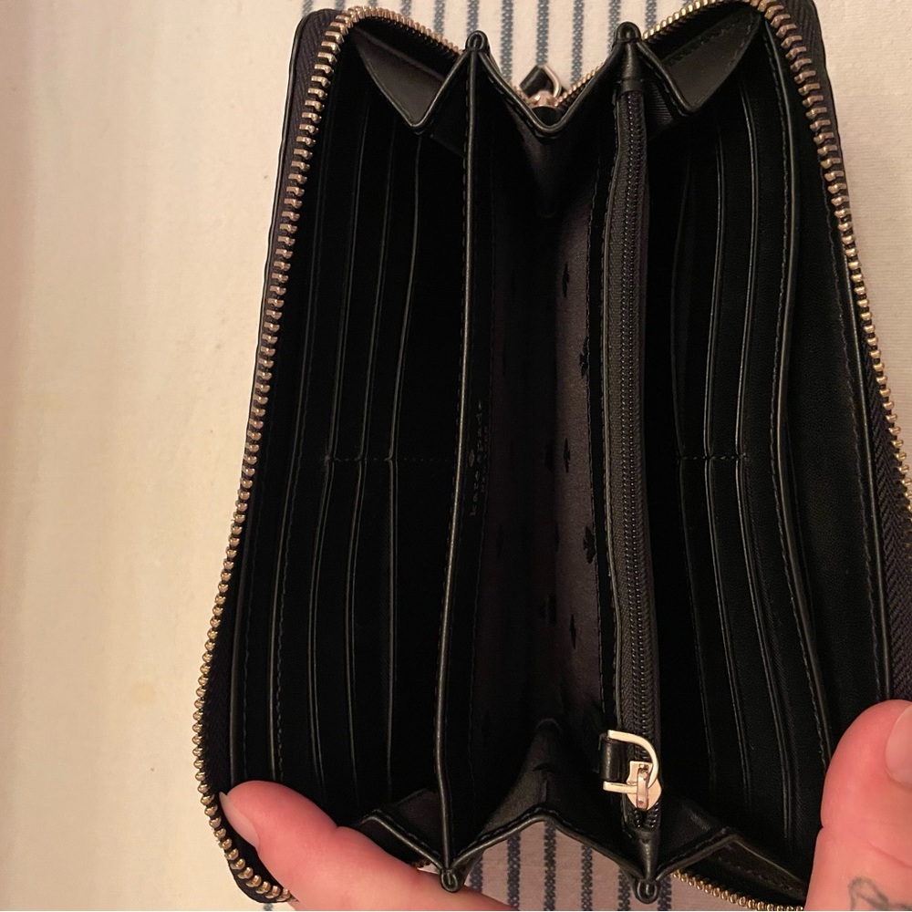 Kate Spade ♠️ Wallet - Picture 4 of 4